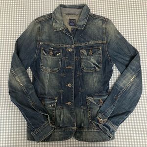 Lucky Brand jean jacket. Size medium.